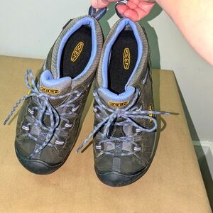 KEEN Targhee II Low Hiking Boot Sneaker Blue & Gray Sz 9.5M Brand New!